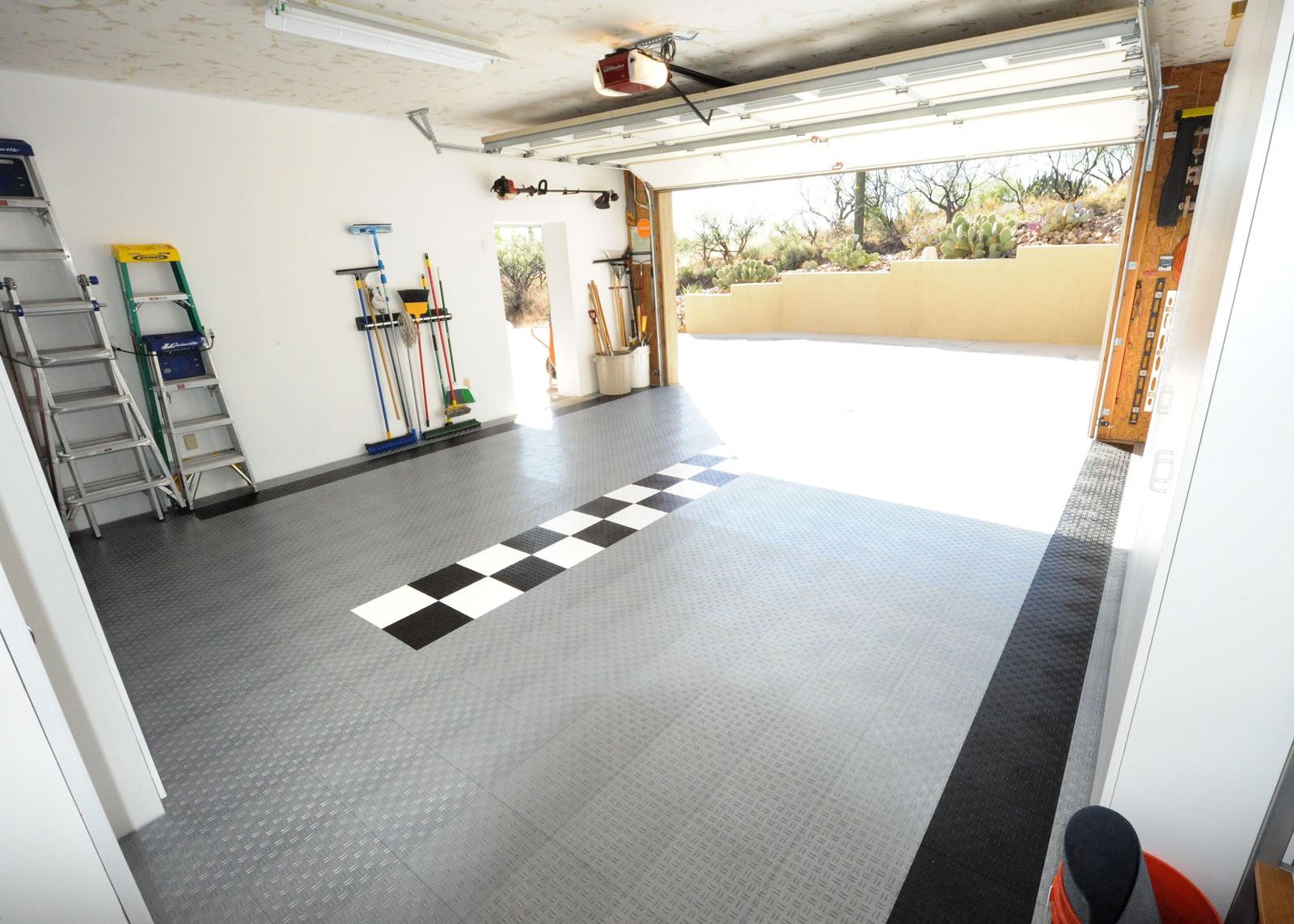 garage with alloy black white garagetrac